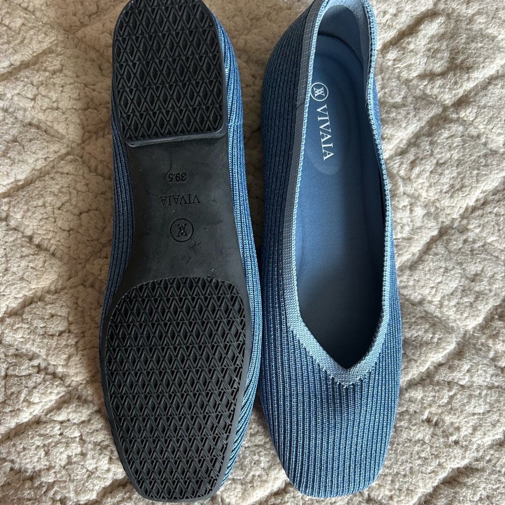 Ladies flat Vivaia shoe…size 39.5…blue cloth material..square toe